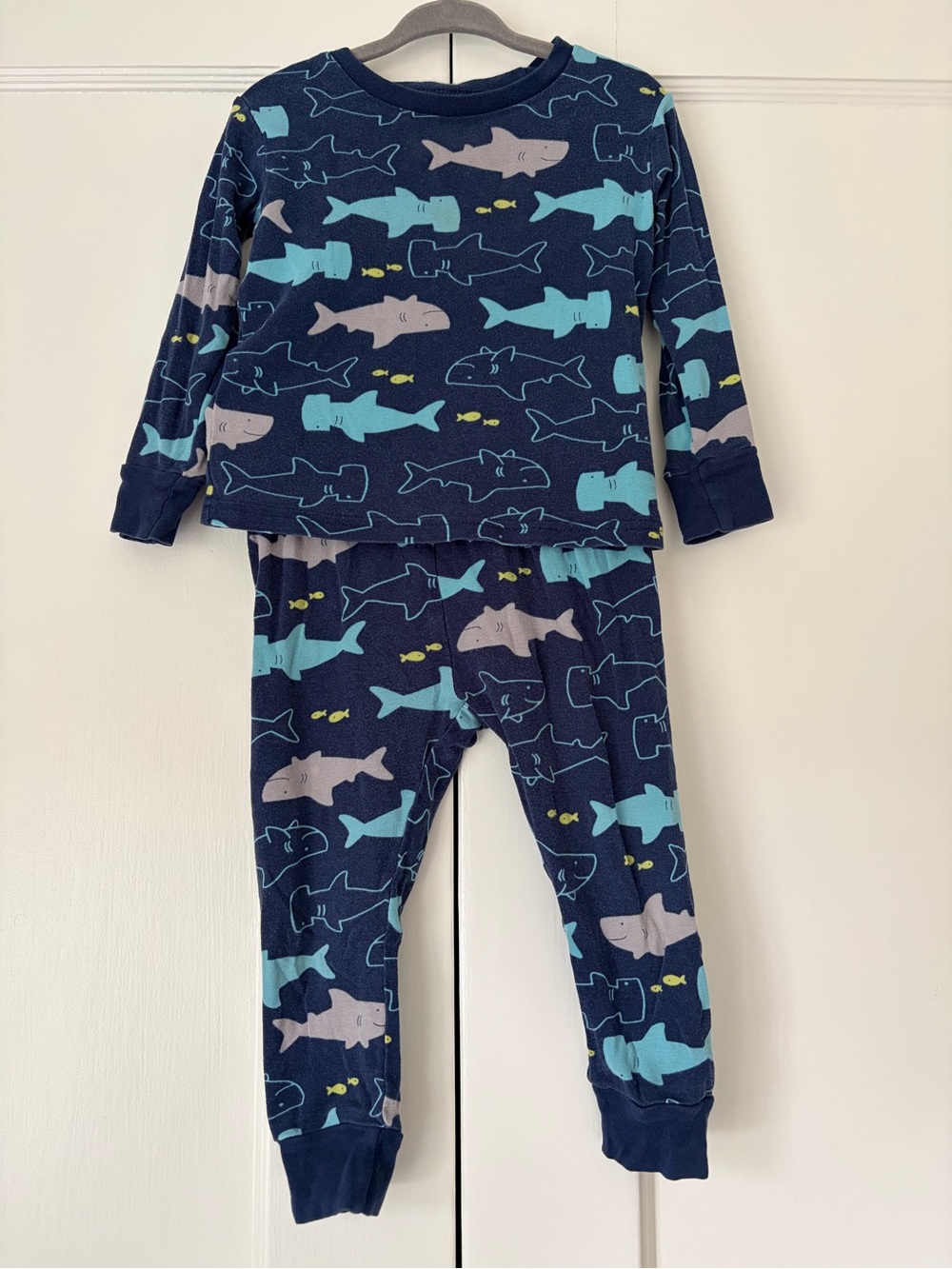 Simple Joys by Carters Blue Shark Pajama Set Long Sleeve Pants 100% Cotton 24 Mo